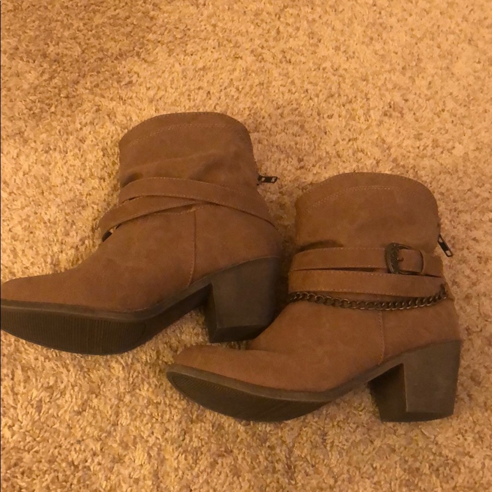 So ankle boot
